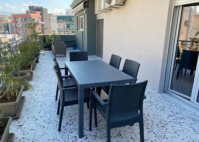Asimina Apartment, Kerameikos Metro Station
